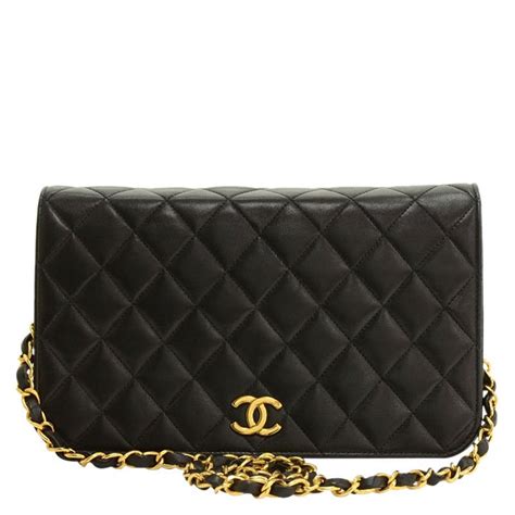 chanel flap bag schwarz|Chanel full flap bag.